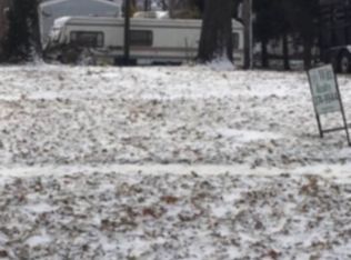 314 W Lorton St, Roodhouse, IL 62082