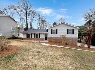 1252 La Mesa Dr, Lawrenceville, GA 30043