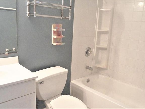 2nd image of 298 Gibbons Ave