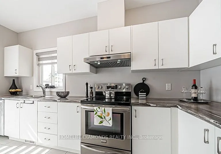 112 Bethune Ave — Photo 7