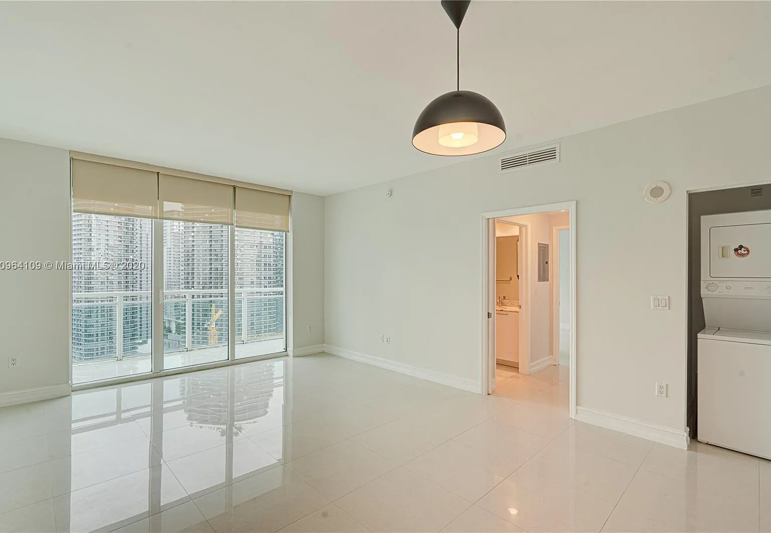 1 bed, 702 sqft, $3,350 — Photo 1