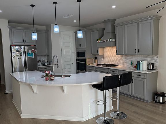 4th image of 209 Heartland Dr