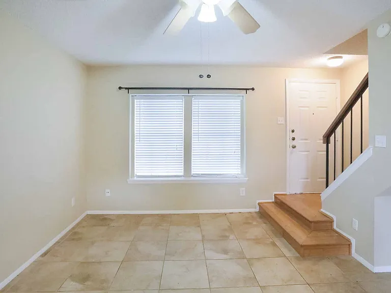 1411 Gracy Farms Ln #76 — Photo 6