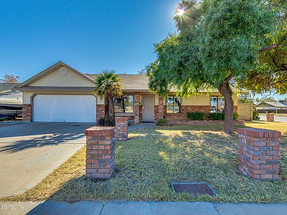 2nd image of 3201 E Pueblo Ave
