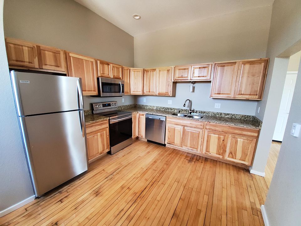 1st image of 404 E Mill St #3C