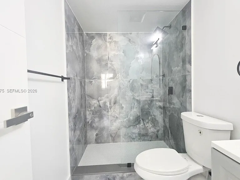 333 NW 17th Ct #203 — Photo 9