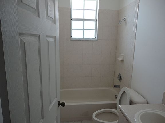 3rd image of 514 NE 21st Ave