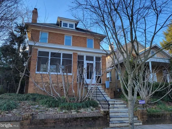 1418 44th St NW #B, Washington, DC 20007