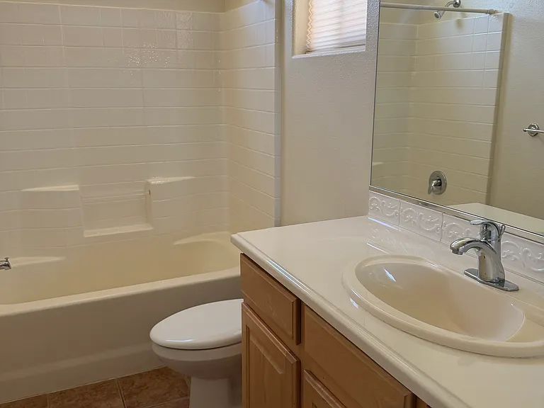 2196 N Silverstone Way — Photo 10