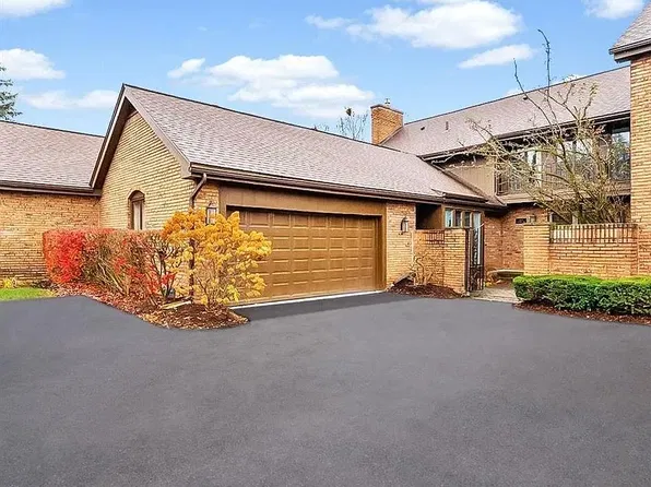 1865 Chipping Way, Bloomfield Hills, MI 48302