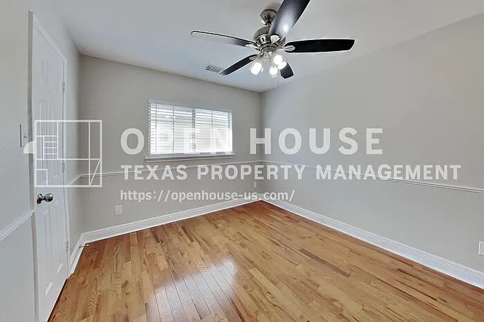 29402 Legends Hill Dr — Photo 14