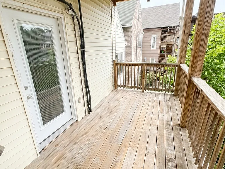1113 W Wellington Ave #1 — Photo 14