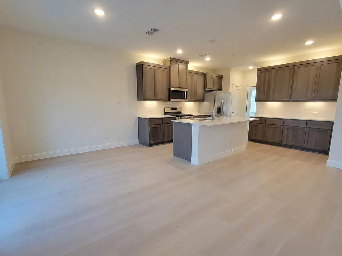 2 bed, 2.5 bath, 1466 sqft, $2,600 — Photo 2