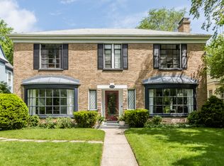 1215 Lee St, Evanston, IL 60202