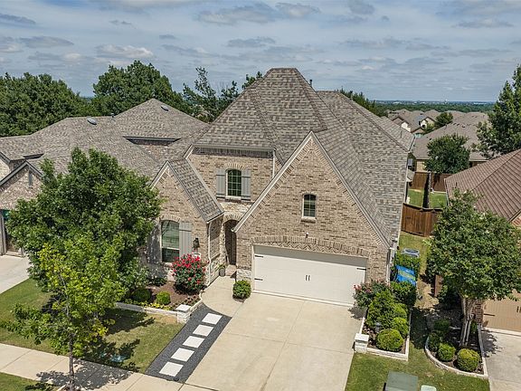 4th image of 3316 Discovery Dr