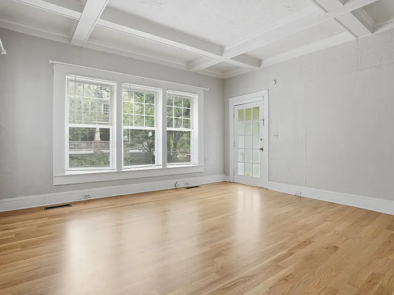615 Linwood Ave NE #4 — Photo 11