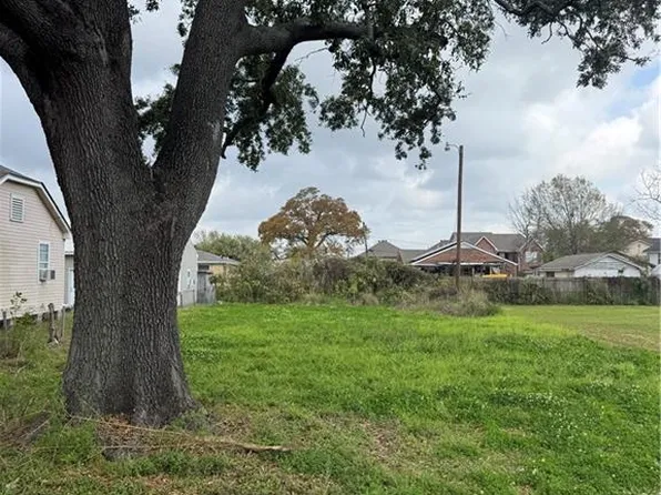 4419 Prairie St, Metairie, LA 70001