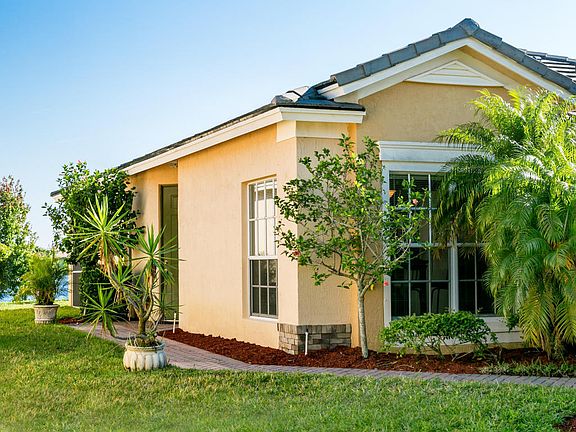 5th image of 9909 SW Eastbrook Cir