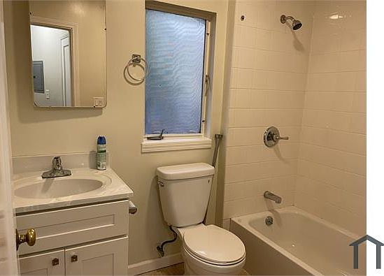 4th image of 1633 28th Ave APT 6