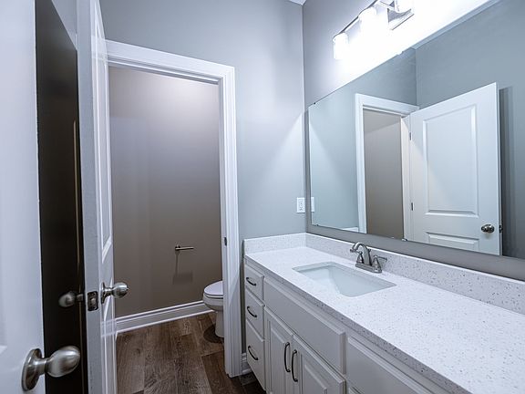 4th image of 1207 William Pl #C