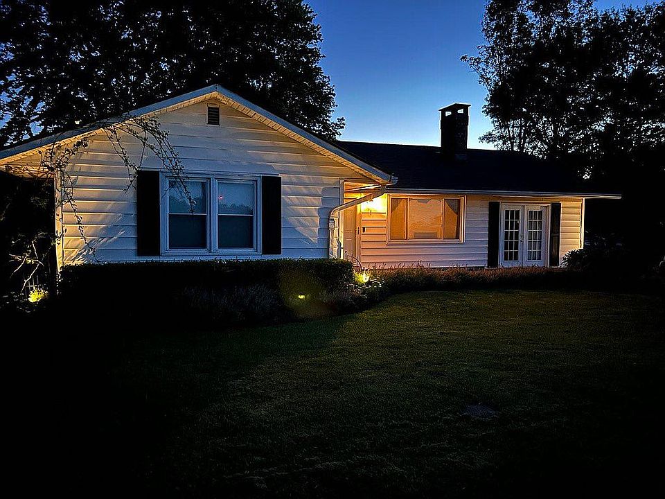 1st image of 5079 Benton Rd