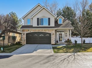 9101 S Enchanted Oak Ln, Sandy, UT 84094