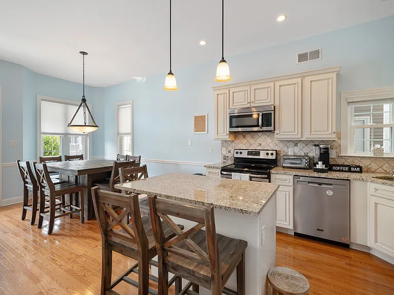 2720 Asbury Ave #1 — Photo 28