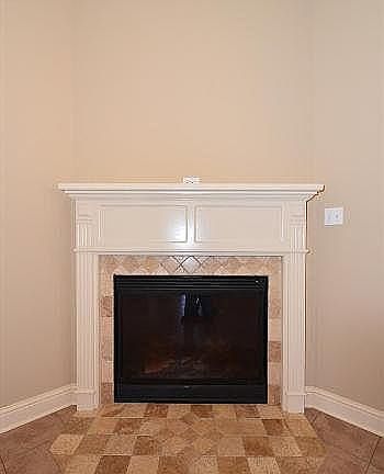 5th image of 113 Horseguards Ave