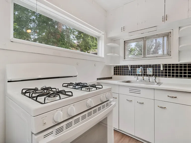 2040 S Pearl St — Photo 10