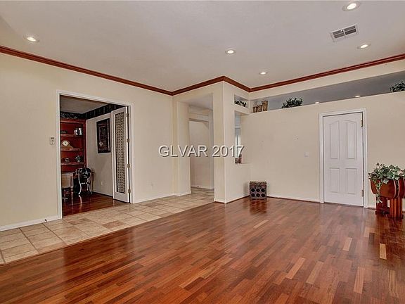 4th image of 3200 Hill Valley St