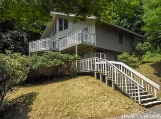 350 Skyland Dr, Seven Devils, NC 28604