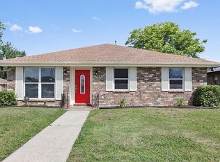 8025 Curran Rd, New Orleans, LA 70126