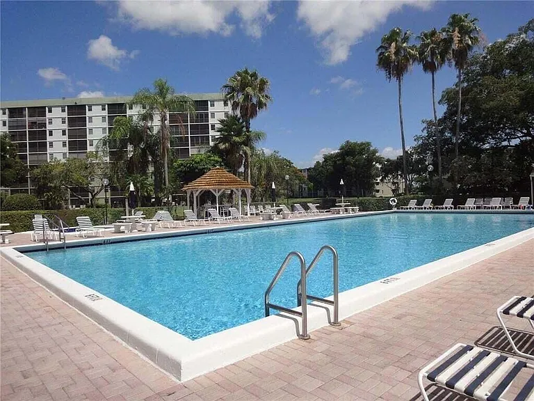 2213 Cypress Island Dr #308 — Photo 16