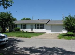 71 Mohawk St, Mc Clure, IL 62957