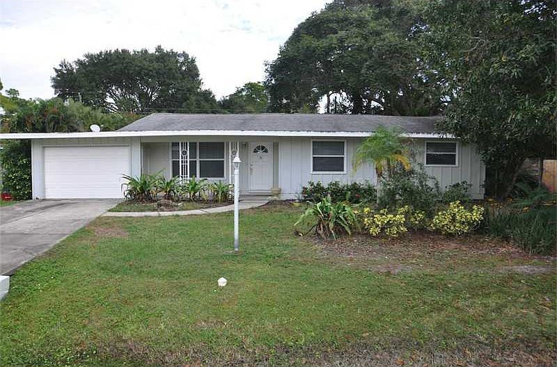 1st image of 4639 Crystal Ave
