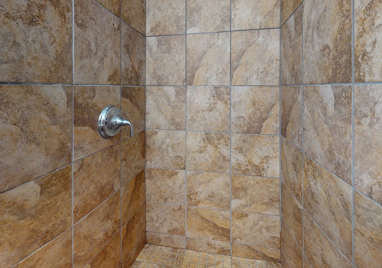 Cluster: 1011 & 1015 4th St SE — Photo 3