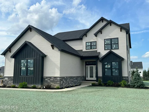 9510 Rockingham Dr, Whitehouse, OH 43571