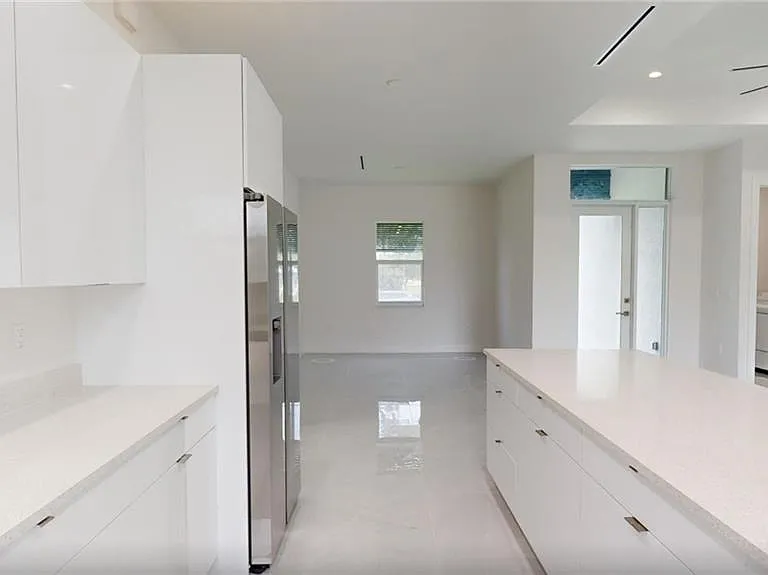 6050 Stratton Rd — Photo 15