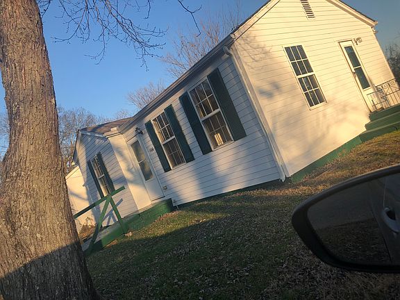 4th image of 1106 Forsythe St