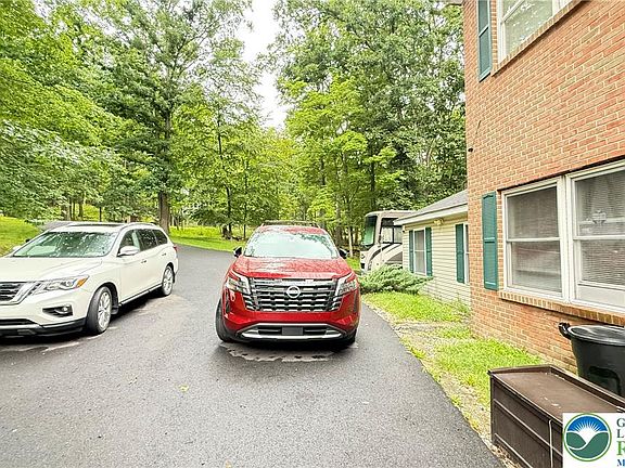 4th image of 193 Saint Andrews Dr