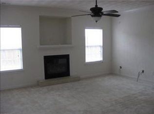 1845 Garner Ln, Virginia Beach, VA 23464