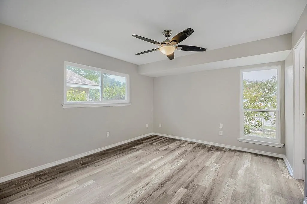 4 bed, 1475 sqft, $1,100 — Photo 1