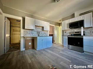 48 Aiken Ave #1, Lowell, MA 01850