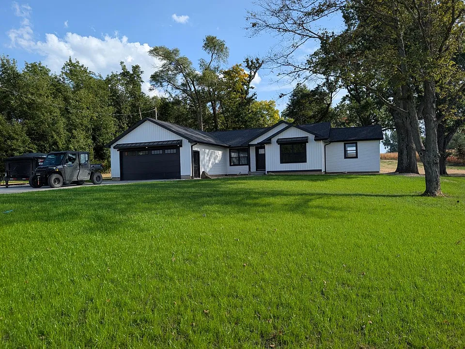 3766 N Center Point Rd