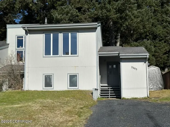 2285 Beaver Lake Dr, Kodiak, AK 99615