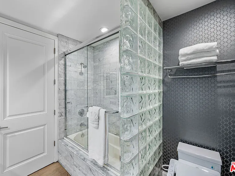 25252 Malibu Rd #LOWER — Photo 11