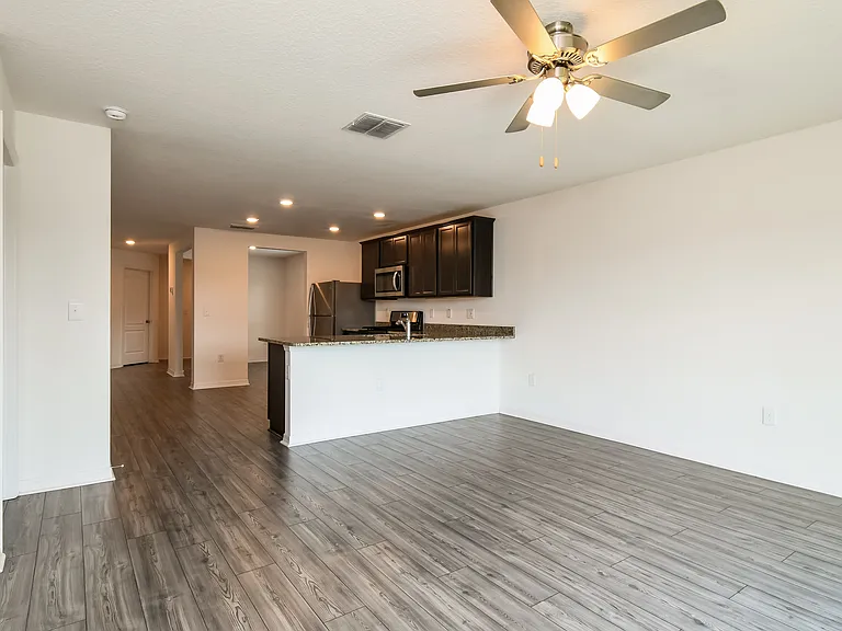 417 Kensington View Dr — Photo 5