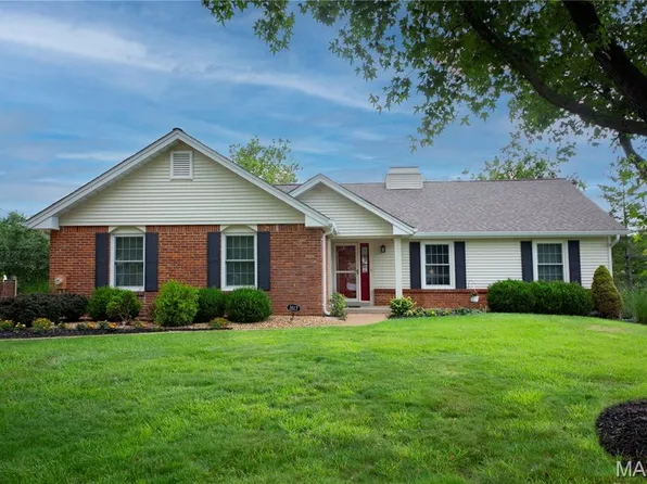 1617 W Field Ave, Ballwin, MO 63011