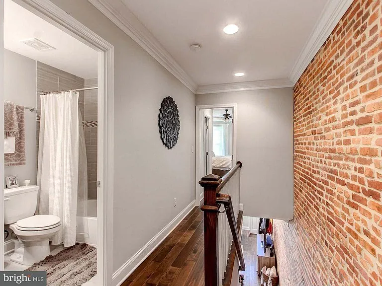 314 S Bouldin St — Photo 16