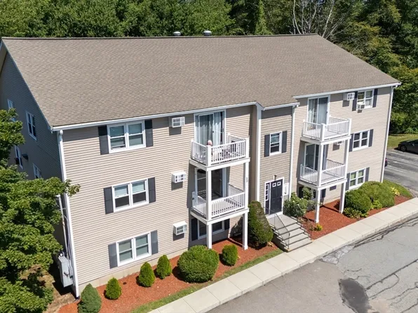 1585 Braley Rd APT 51, New Bedford, MA 02745